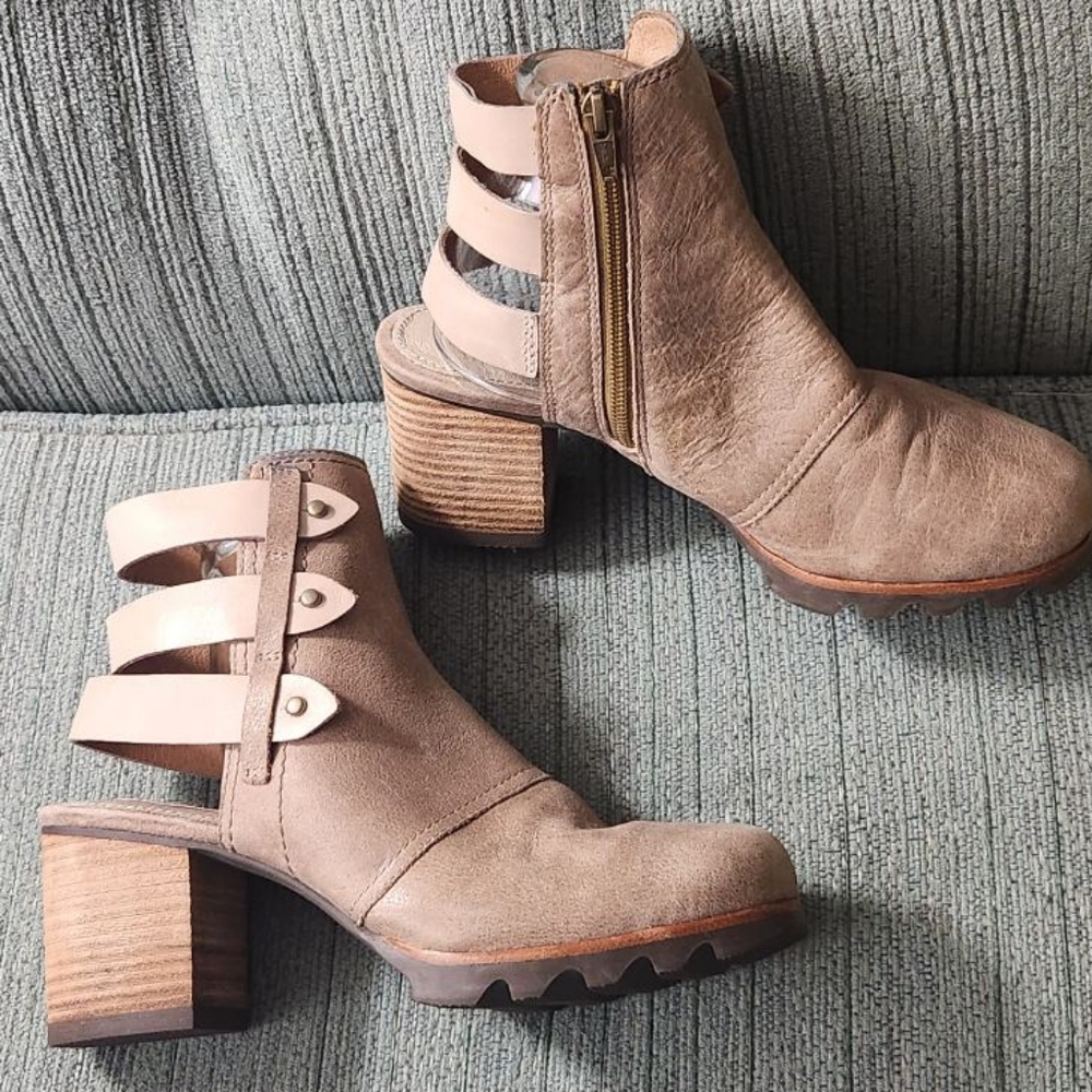 Sorel Addington Heeled Booty